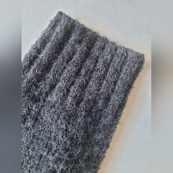 HL AFFAIR Sweater. Size: L - Picture 10 of 14